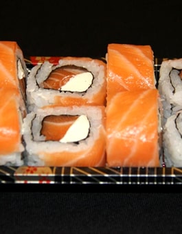 Filadélfia Especial - Uramaki - Shizen Restaurante Japonês