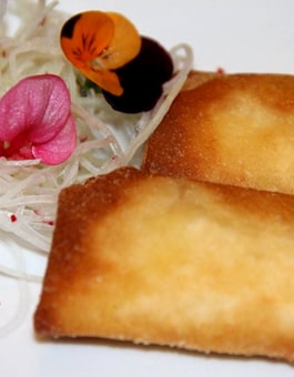 Rolinho Primavera de Camarão e Cream Cheese - Porções - Shizen Restaurante Japonês